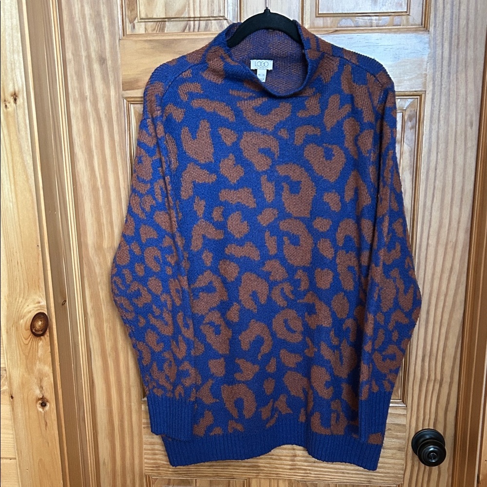 Blue and Brown Leopard Print Mock Turtleneck  Sweater
